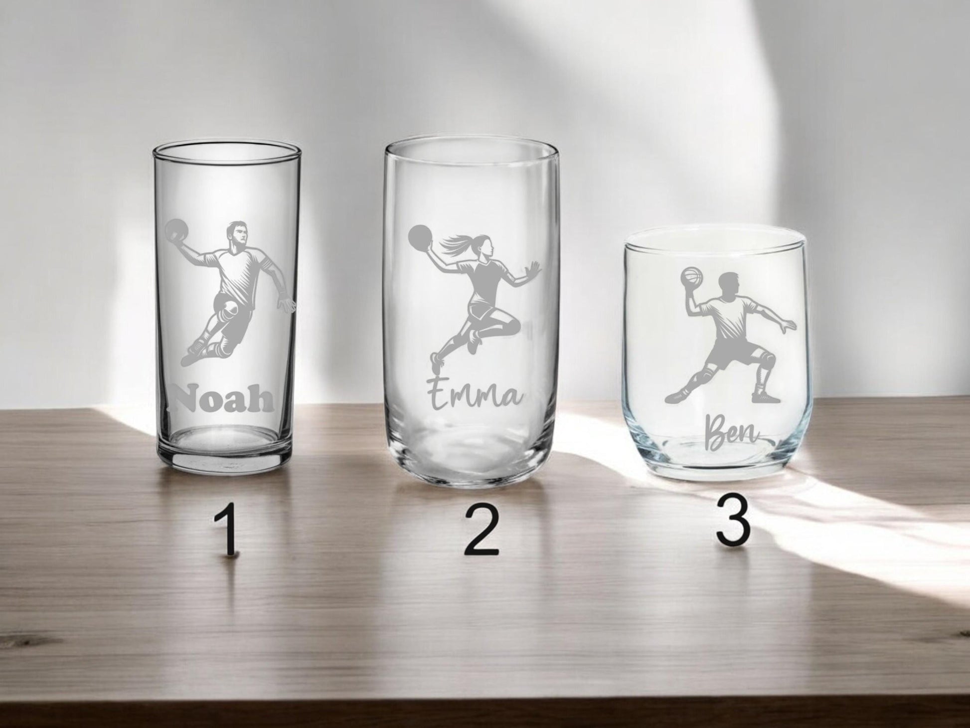 Individuelle Handball-Trinkgläser – Graviert mit Deinem Wunschnamen o. Vereinslogo! versch. Motive + Schriften, Art.-Nr. HB1