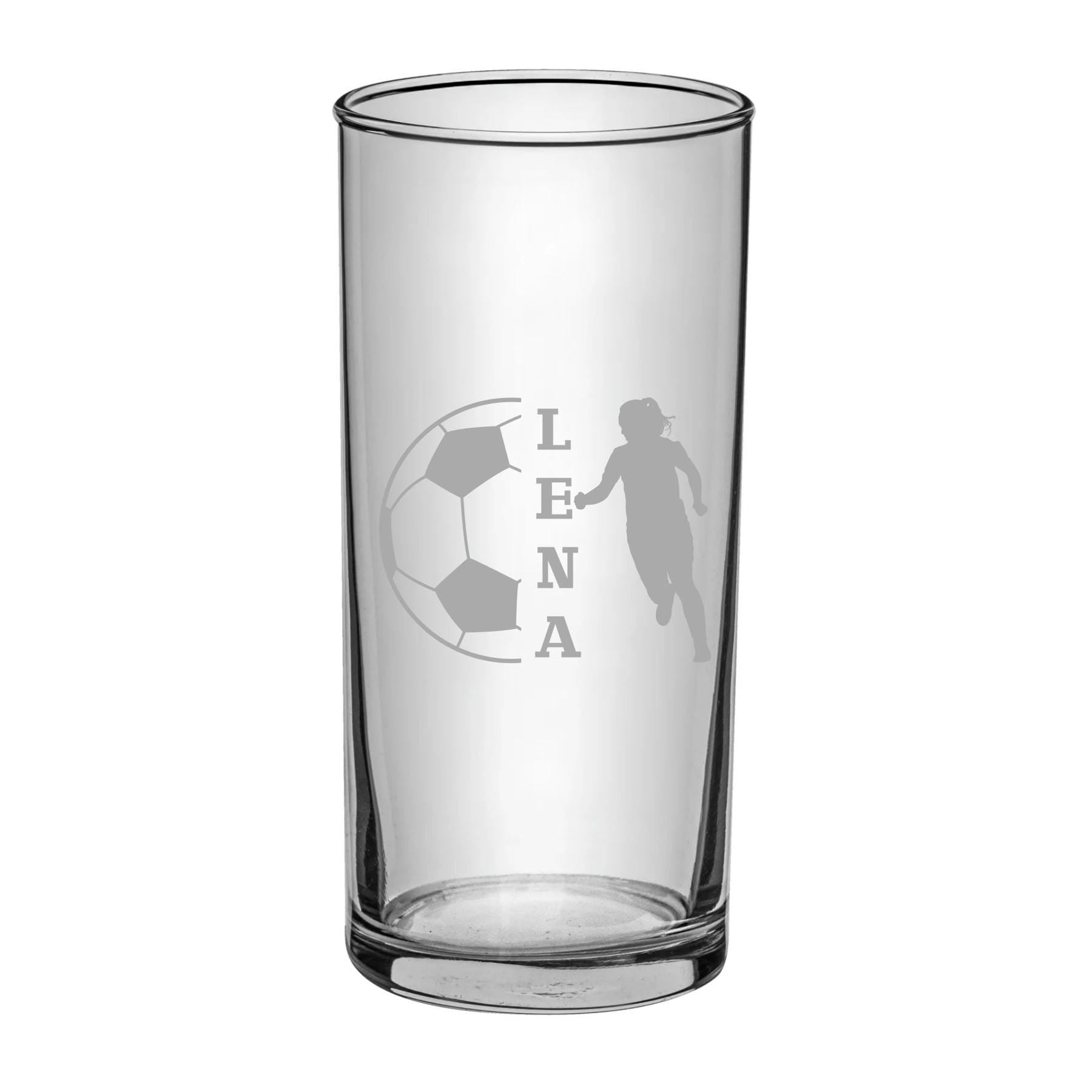Trinkglas mit Fußball Motiv für Mädchen, graviert, mit Namen personalisiert, Geschenk für kleine oder große Fußballerinnen, ART.-NR. TGFM2
