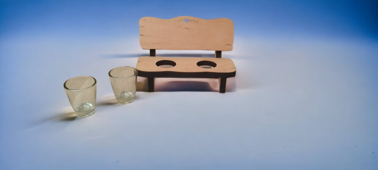 Holz Schnapsbank, mit 2, 4 oder 6 Gläsern, Wunschtext, Geschenk zum Geburtstag, Jubiläum und vielen anderen Anlässen