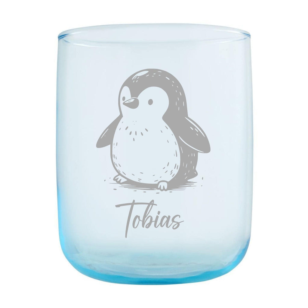 Einzigartiges, personalisiertes Kindertrinkglas, mit Pinguin und Namen graviert, handlich für kleine Kinderhände, versch. Glas-Farben-Formen