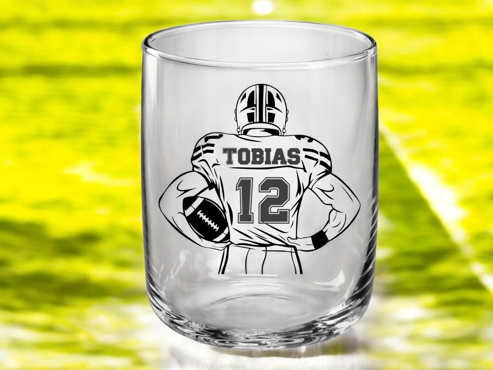 Trinkglas graviert, Football Motiv, Geschenk für Football Fan, mit Namensgravur + Wunschnr., Geschenk für Jungen,  Superbowl, Art.-Nr. TG02