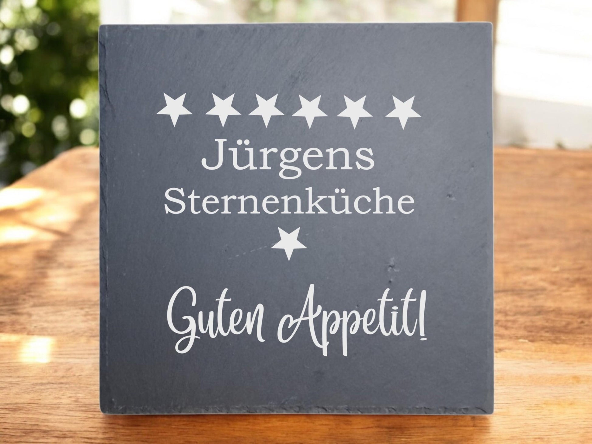 Topfuntersetzer aus Schiefer, graviert, personalisiert, Geschenk zum Einzug, Geschenk für die Küche, 20x20 cm, Art.-Nr. US1