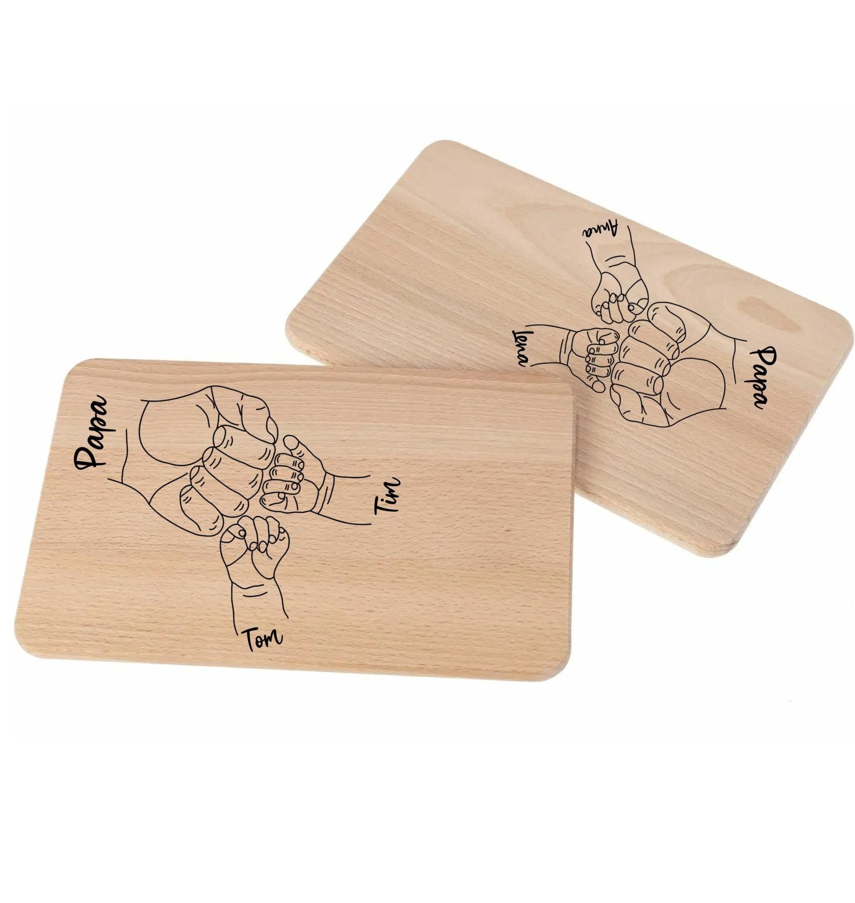 Frühstücksbrettchen Papa mit den Kindern – graviertes Holzbrett aus Buche | Geschenk Vatertag personalisiert | 1-5 Kinder Fäuste, mit Namen