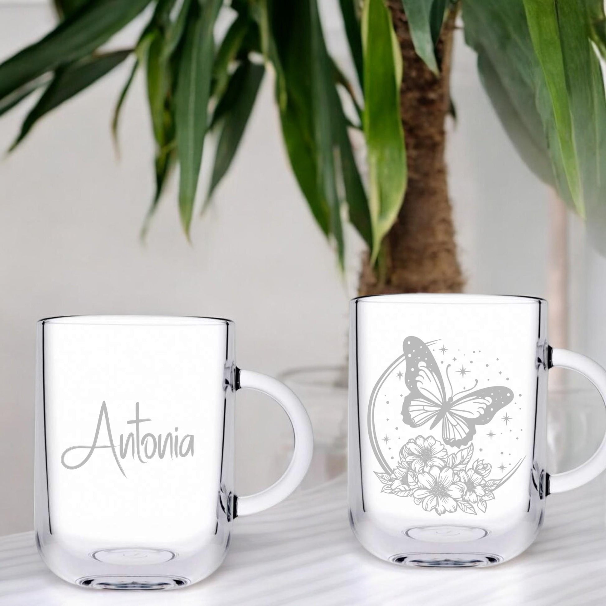 Teeglas mit floralen Moon Motiv und deinem Wunschnamen, schönes, stabiles Teeglas, Geschenk für Teetrinker, mystisch und wunderschön