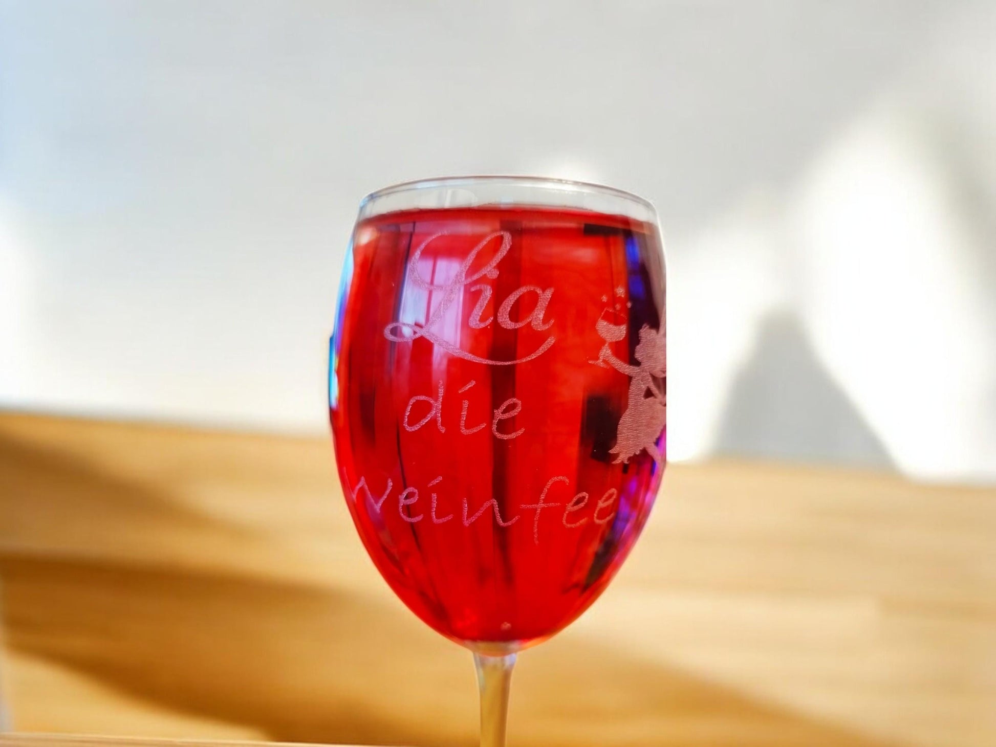 Weinglas "Weinfee" mit Namen personalisiert, graviert, Geschenk für Weintrinker, Art.-Nr. WG1