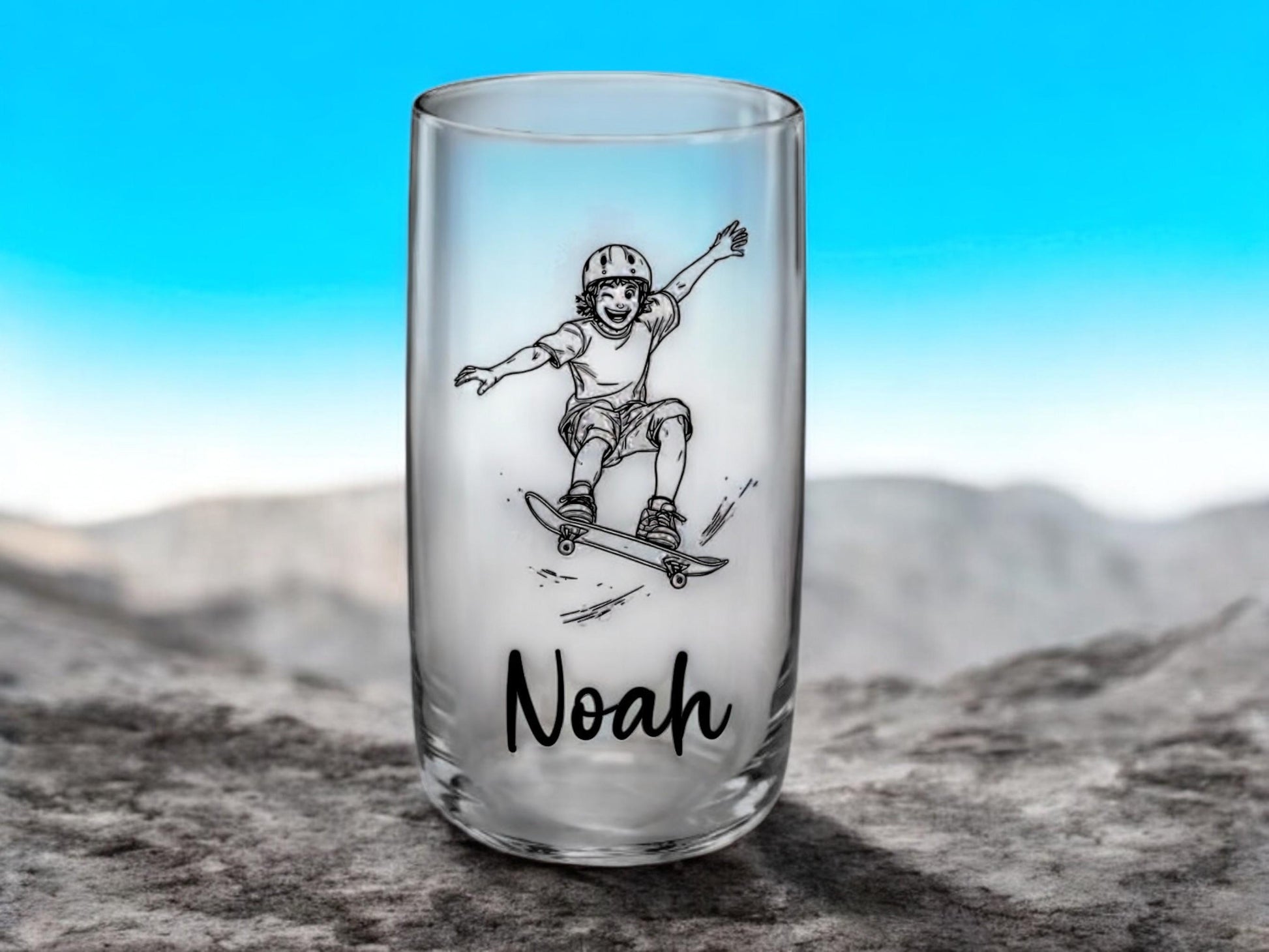 Individuelles Skater-Trinkglas – Graviert mit Wunschnamen o. Vereinslogo! versch. Schrift, Geschenk für Jungen - Skater,  Art.-Nr. SG01