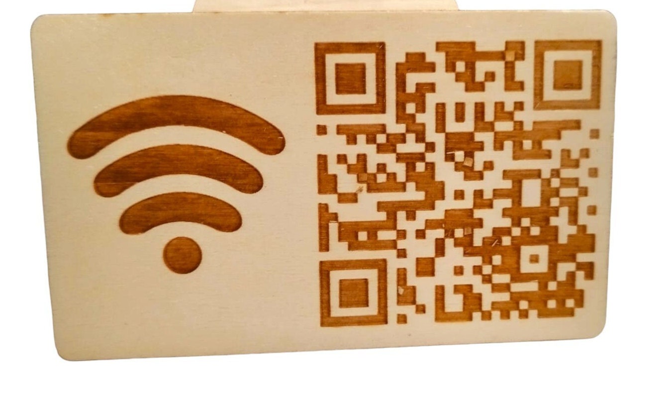 Personalisiertes QR Code Schild, für WLAN Passwort oder Webseiten Code usw. mit Magnet zur Befestigung, aus Holz, benutzerdefiniert