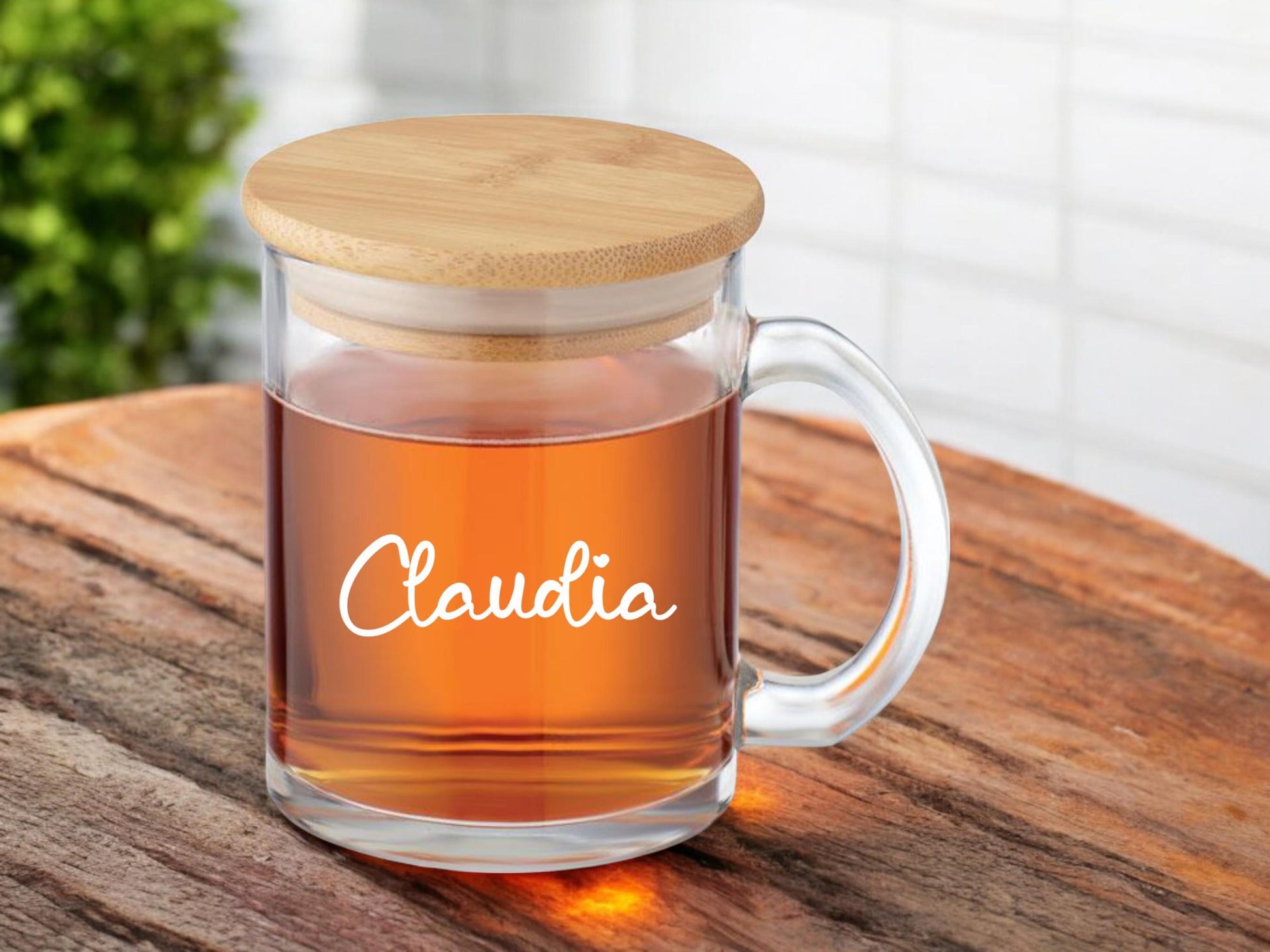 Teeglas mit Deckel aus Bambus, graviert, mit deinem Wunschnamen, Geschenk für Teetrinker, robust, Spülmaschinen geeignet, ART.-NR. TG07