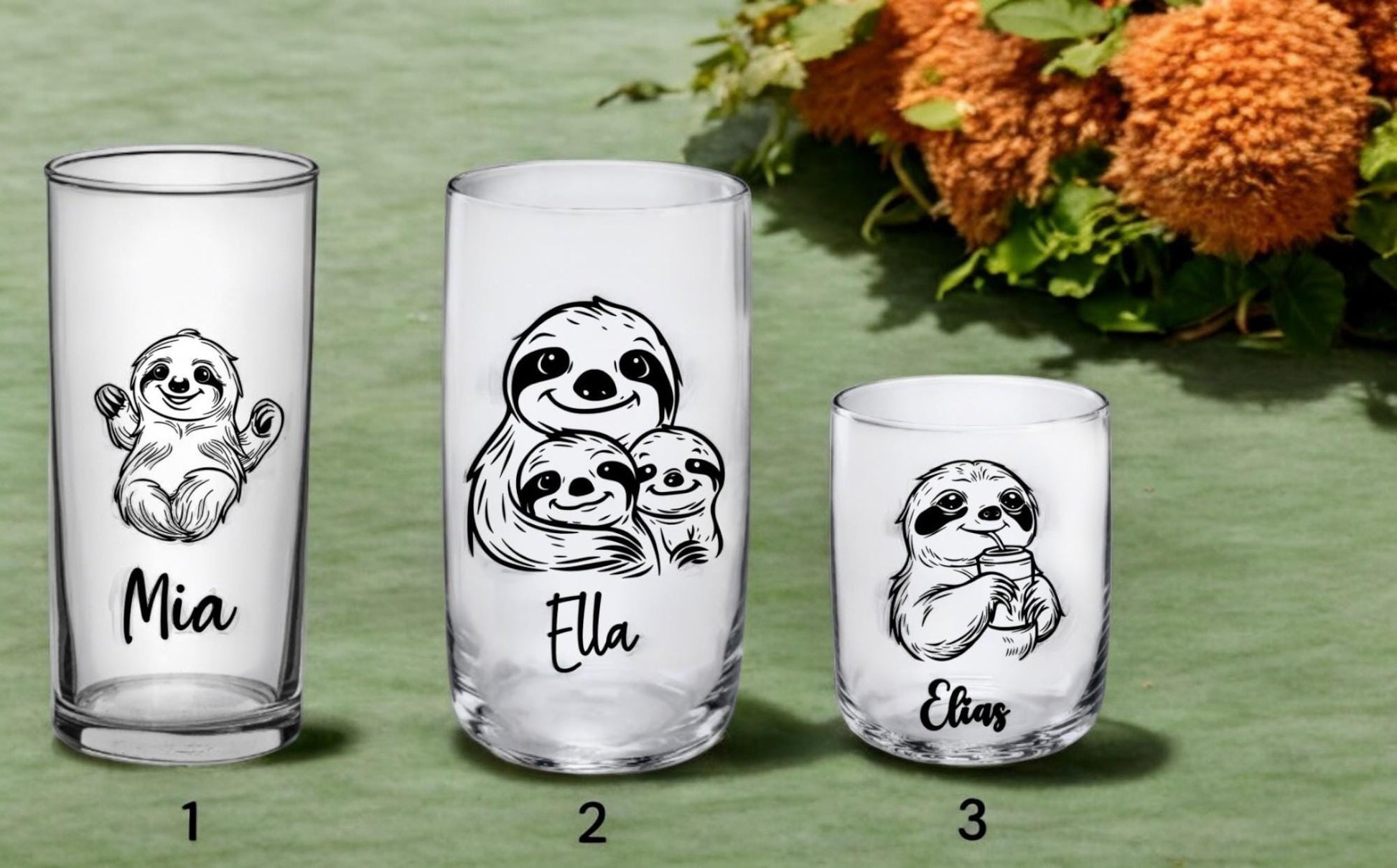 Elegantes Trinkglas mit graviertem Faultier-Motiv & Wunschname, Geschenk für Kinder, 3 Glas Formen zur Auswahl, Art.-Nr.  KT03