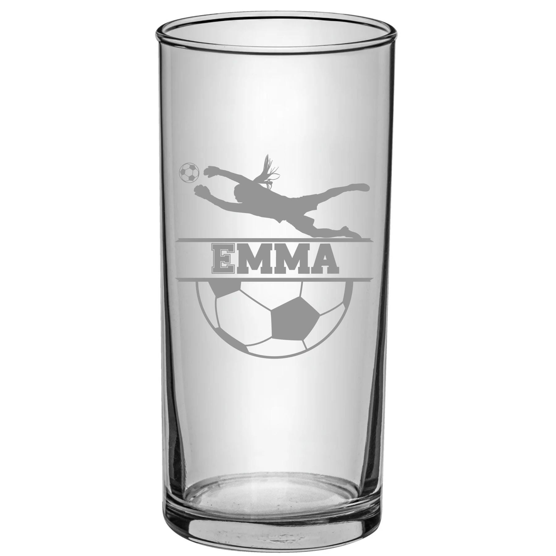 Trinkglas mit Fußball Motiv für Mädchen, graviert, mit Namen personalisiert, Geschenk für kleine oder große Fußballerinnen, ART.-NR. TGFM1