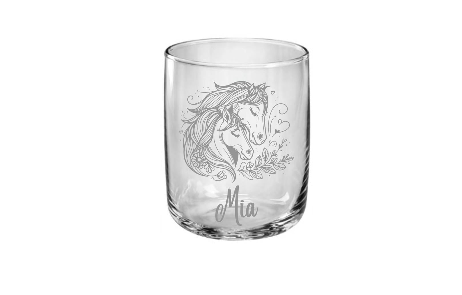 Pferde Glas, personalisiert mit Namen, graviert, 3 verschiedene Gläserformen, sehr schönes Motiv, Geschenk für Pferdefreundinnen, Art.Nr.PG4