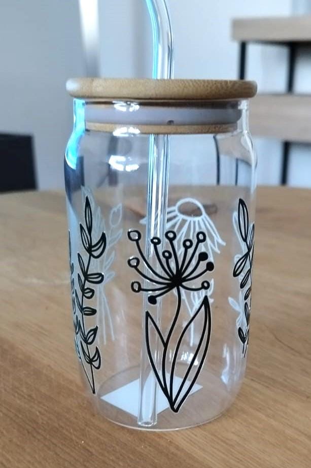 Trinkbecher mit Bambusdeckel und Glasstrohalm, Blumenmuster, To Go Becher, 350 ml, Becher mit Deckel, mit/ohne Personalisierung