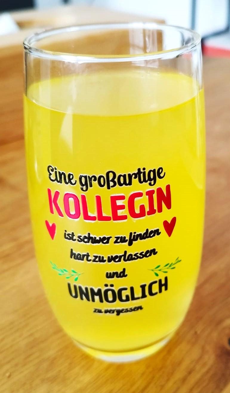 Trinkglas für eine Kollegin, Abschiedsgeschenk, farbig bedruckt, verschiedene Glasformen