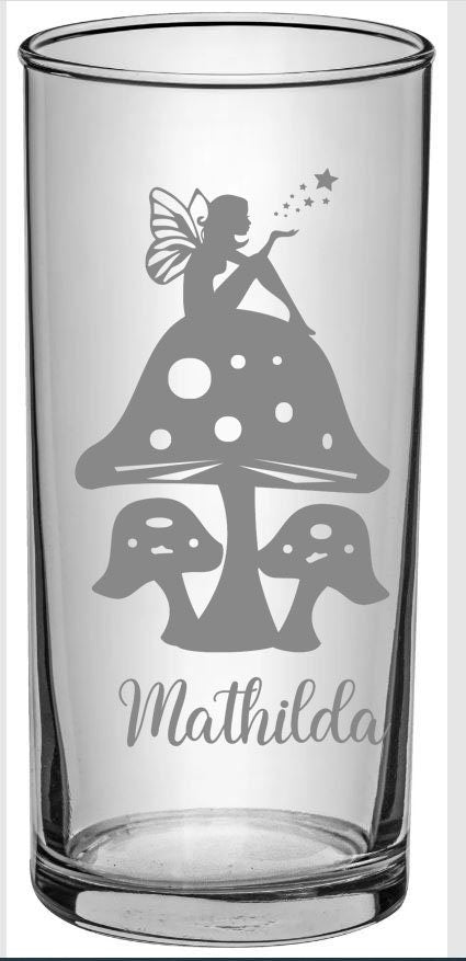 Fee Kinder Trinkglas mit Gravur, personalisiert mit Namen, Wunschtext, Wasserglas, graviert, Geschenk, versch. Designs, Fairy