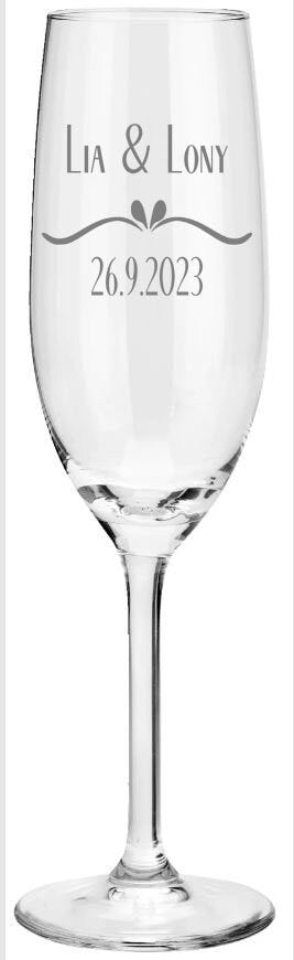 Weinglas oder Sektglas mit Namen und Datum personalisiert, Geschenk für die Hochzeit, das Brautpaar oder als Gastgeschenk