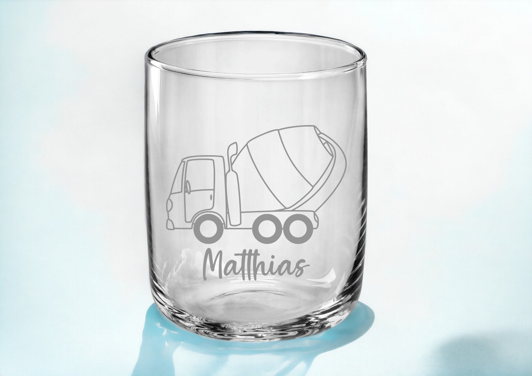 Kindertrinkglas Baufahrzeuge, mit Wunschnamen + Wunschfahrzeug graviert, handlich für Kinderhände, Geschenk, Kindergeburtstag, Bauarbeiter