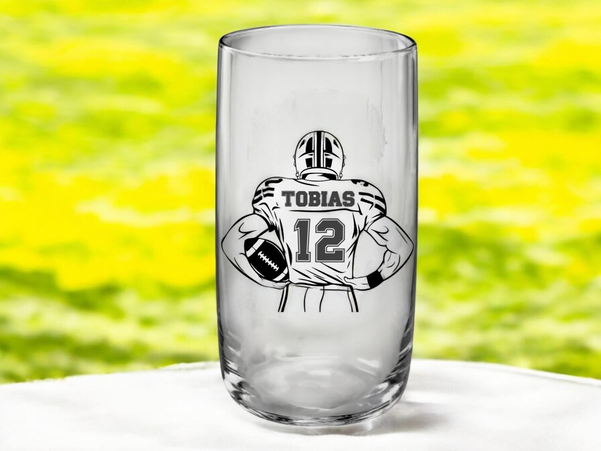 Trinkglas graviert, Football Motiv, Geschenk für Football Fan, mit Namensgravur + Wunschnr., Geschenk für Jungen,  Superbowl, Art.-Nr. TG02
