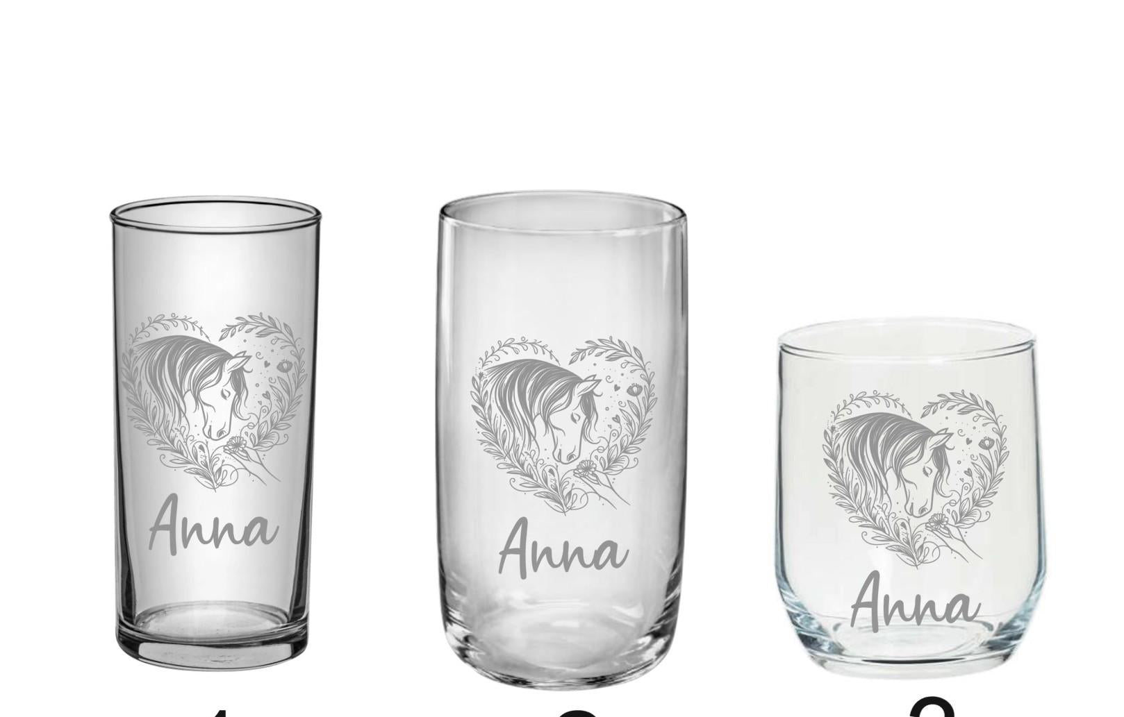 Pferde Glas, personalisiert mit Namen, graviert, 3 verschiedene Gläserformen, sehr schönes Motiv, Geschenk für Pferdefreundinnen, Art.Nr.PG2